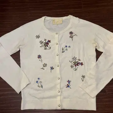 Chesky 자수 비쥬 가디건