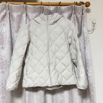 [ 새상품급 ] 유니클로 퍼프 테크 후드티 LL 내추럴