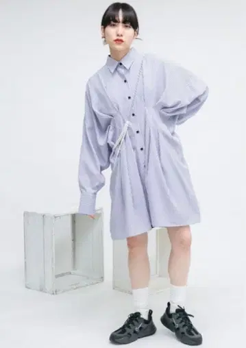 [ 새상품급 ] KBF 스트라이프 허리 턱 미니 원피스 셔츠 긴팔 네이비