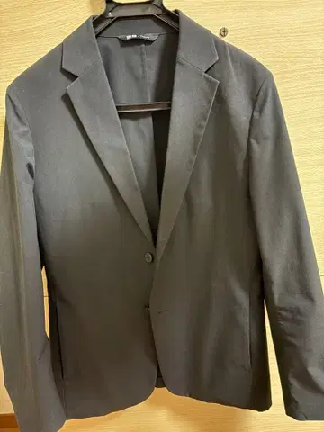 [ UNIQLO ] 감동 자켓 & 팬츠 셋업