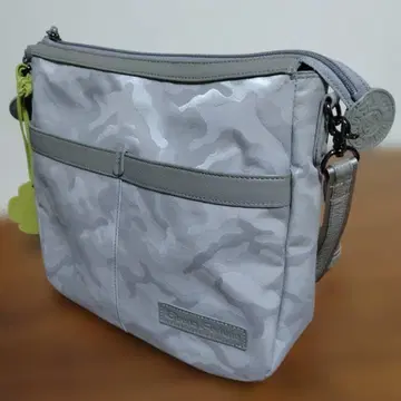 [ 미사용 ] 보나 포르투나 카모플라주 숄더백 그레이