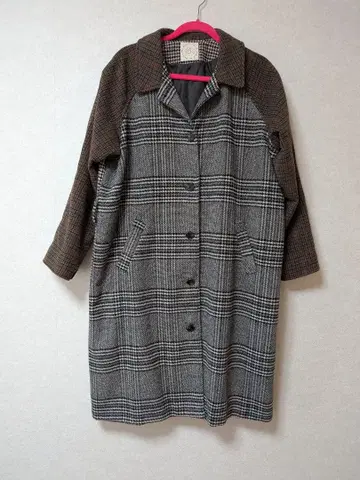 아즈노우아즈 체크 무늬 롱 코트 (울 혼방)