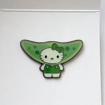 오사카 만박 일본관 조 키티 핀 배지 미카즈키모