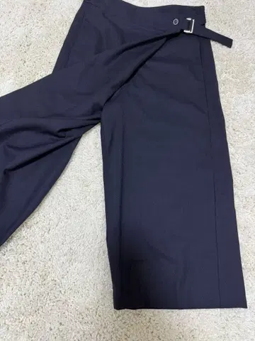 [ 인기 상품 ] assiette 플레어 팬츠