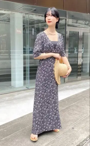 꽃무늬 반팔 맥시 길이 원피스 블랙