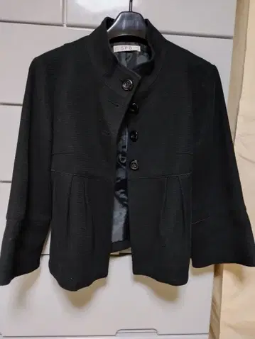 SPB 블랙 자켓 버튼 플레어 슬리브