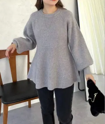 프로즈베일 래글런 페플럼 리브 니트 미사용