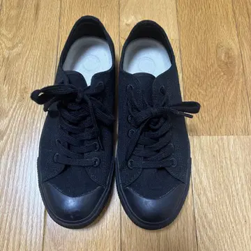 무인양품 피로를 덜어주는 스니커즈