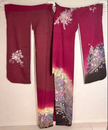 후리소데 츠지카하나 와인 레드