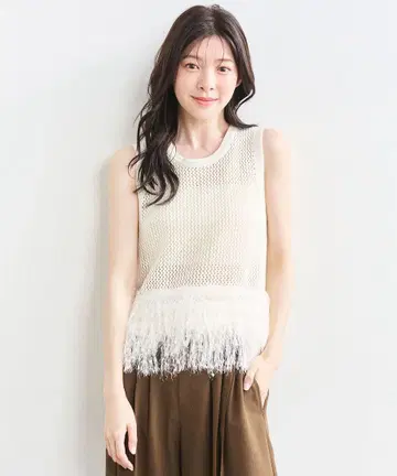 COCO DEAL 프린지 슬리브리스 니트 아이보리