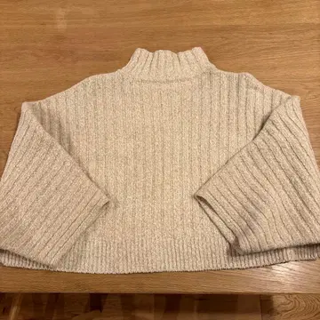 스터링 루어 베이지 100% 울 니트