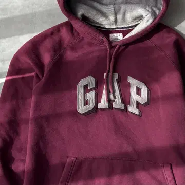 14944 GAP 자수 로고 풀오버 후드티 속기모