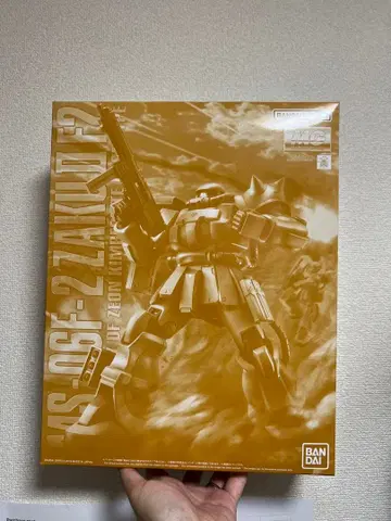 MG 1/100 자쿠 II F2형 (킴바라이트 기지 사양)