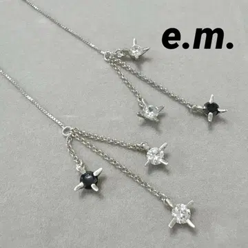 e.m. 귀걸이 양쪽 귀용