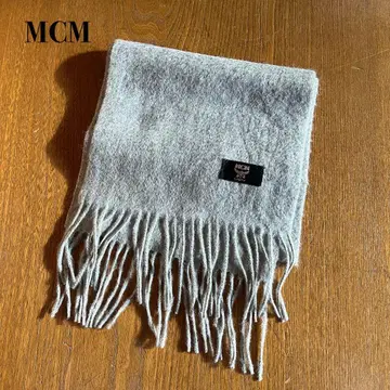 MCM 에무시엠 그레이 프린지 부착 머플러