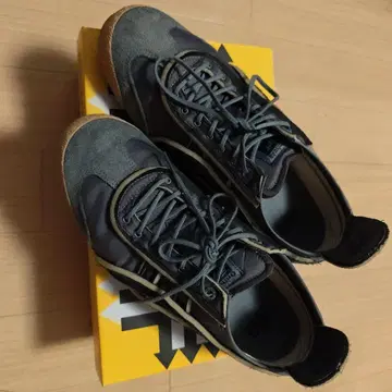 오니츠카타이거 mexico 66 sd