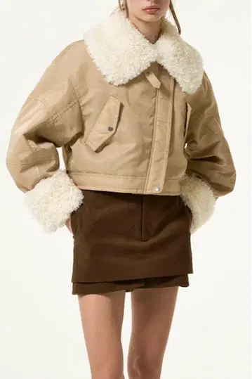 [ THE TOE ] 보아 카라 부착 베이지 자켓