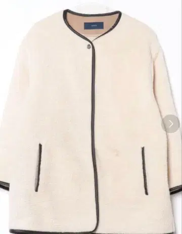 크림색 플리스 자켓 노카라