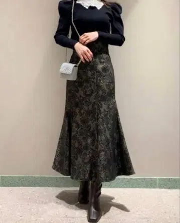 스나이델 헴 플레어 머메이드 스커트