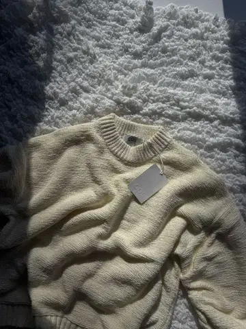 COS 크림색 긴팔 니트 스웨터 S 사이즈