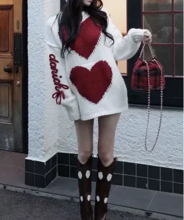 택 포함 새상품 DARICH 하트 로고 로우게이지 니트 튜닉 아이보리