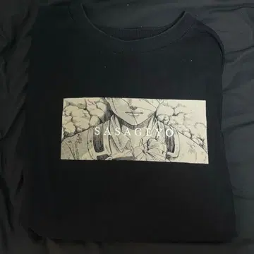 UNIQLO 진격의 거인 콜라보 UT 사이즈 L