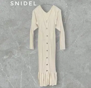 스나이델 프론트 버튼 니트 원피스 2way 아이보리