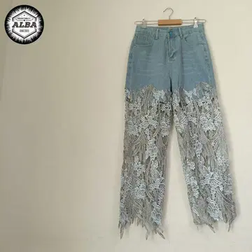 데님 청바지 레이스 꽃무늬 보태니컬 무늬 새 절개 디자인 걸리시