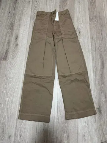 STUNNING LURE 베이지 치노 팬츠