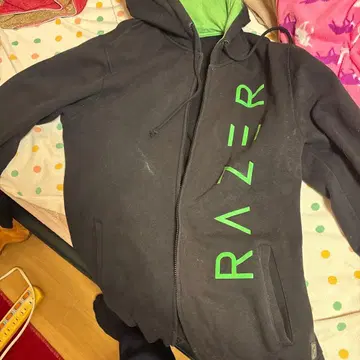 RAZER 블랙 후드티