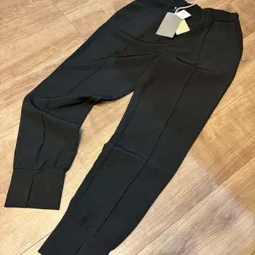 안나케리 블랙 [미사용 새상품] 정가 11000 크롭