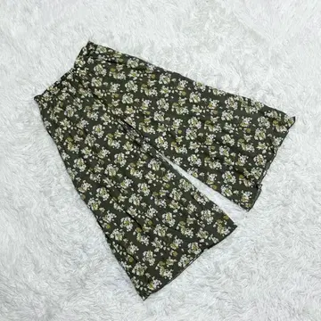 [멜랑크루쥬] (F) 꽃무늬 가우초 팬츠 릴랙스 걸리시