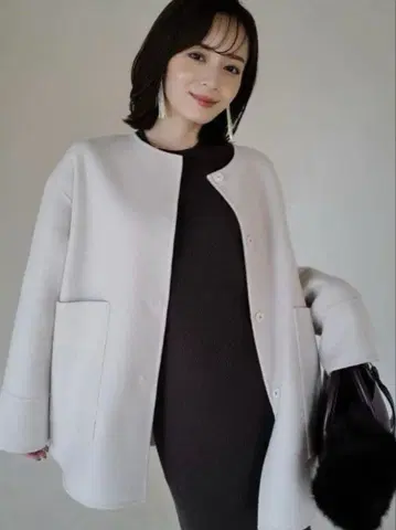 바이컬러 숏 리버 코트 (ECRU)