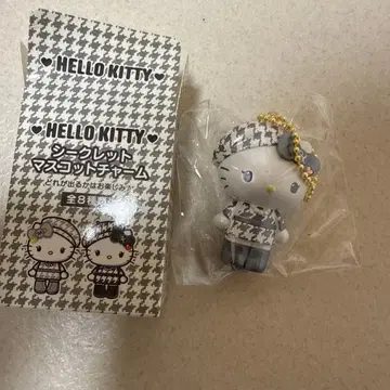 산리오 시크릿 마스코트 참 흑백 걸리시 헬로키티