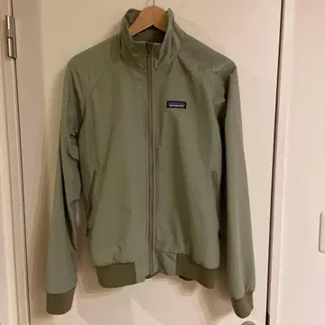 patagonia 나일론 자켓 S 사이즈 카키