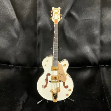 화이트 팔콘 Gretsch 피규어 컬렉션