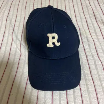네이비 야구 모자 R 로고