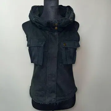 후드 부착 베스트 노 버진 블랙