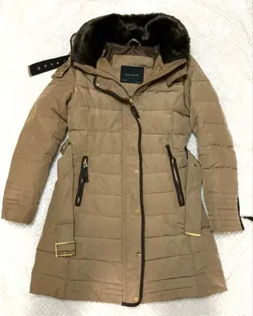 새상품급 ZARA 다운 코트 후드 퍼 벨트 카멜 S 롱