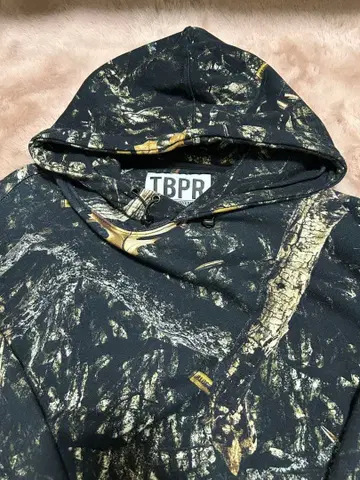 TIGHTBOOTH BULLET CAMO HOODIE