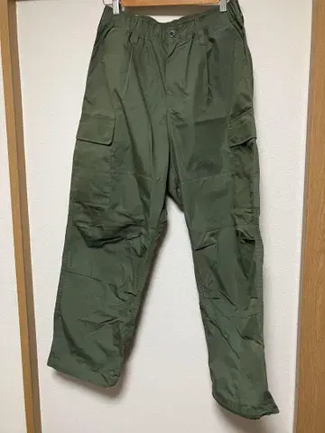 HUF 하프 카고 팬츠 올리브 그린