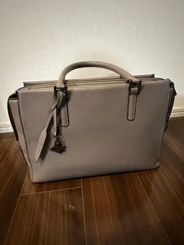 [A4 수납 가능] 더블 앤드 데이 나이트 그레이 가죽 핸드백