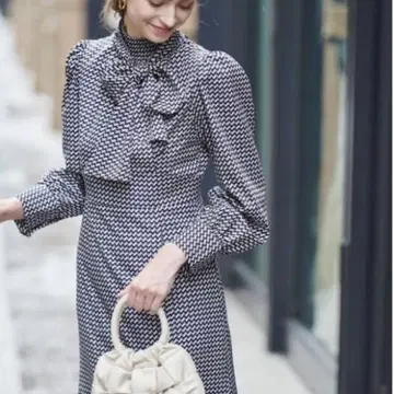 앙데팡당 보타이 원피스