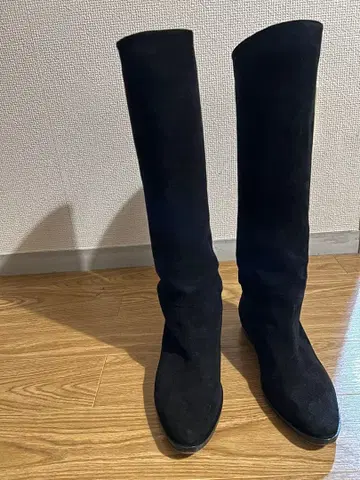 Brenta 블랙 스웨이드 부츠