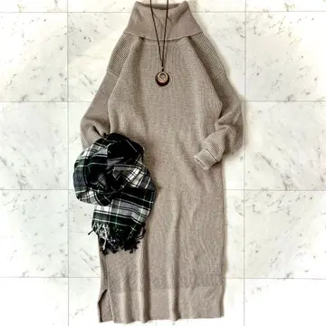 새상품급 콜라주 개럴개런트 울 알파카 혼방 하찌 니트 원피스