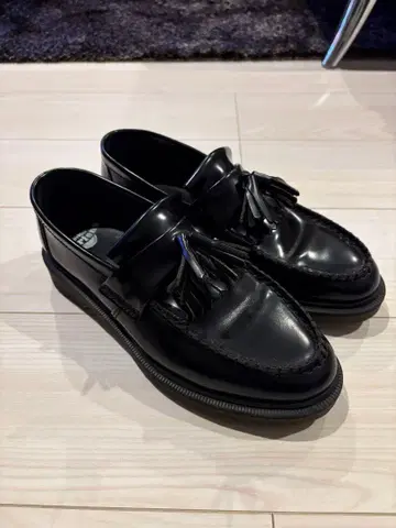 Dr.Martens ADRIAN MONO 태슬 로퍼 BLACK