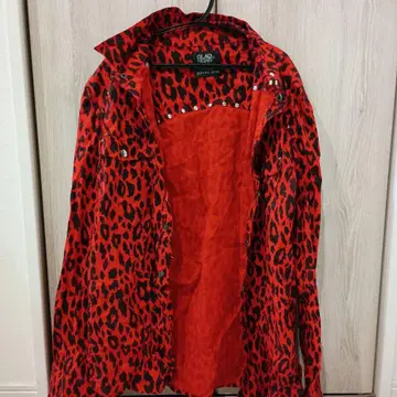 GLAD NEWS 레드 레오파드 무늬 셔츠