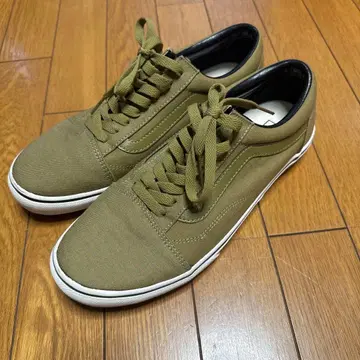 vans 올리브색 캔버스 스니커즈