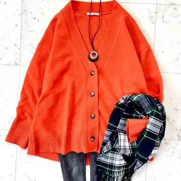 새상품급 B&Y 유나이티드 애로우즈 울 캐시미어 V넥 가디건