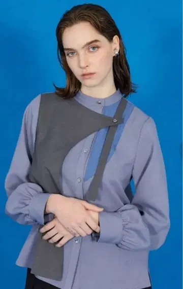 united tokyo 트리컬러 랩 블라우스